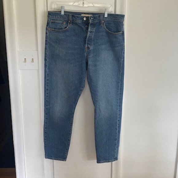 Levi's Women's Premium Wedgie Icon Fit Jeans Size 32 - Picture 2 of 7